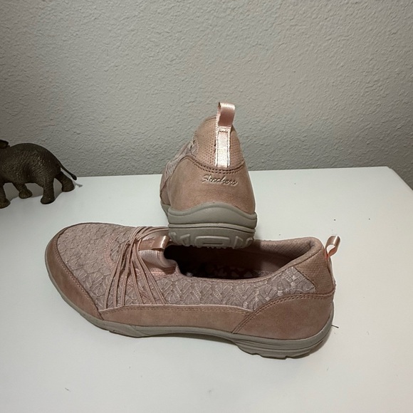 Skechers Women's Pink Lace Sneakers - Picture 3 of 4